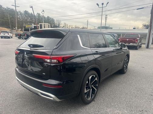 2022 Mitsubishi Outlander 