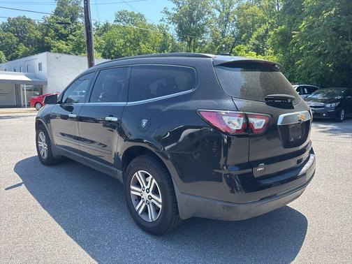 Mosaic Black Metallic 2016 Chevrolet Traverse 2LT