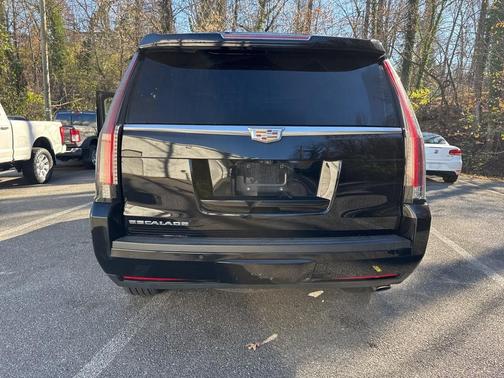 2019 Cadillac Escalade Luxury