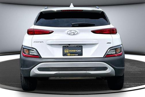 Lunar White 2023 Hyundai KONA SEL