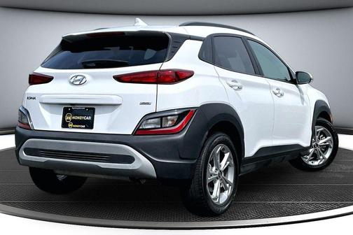 Lunar White 2023 Hyundai KONA SEL