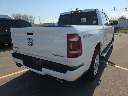 Bright White Clearcoat 2022 RAM 1500 Big Horn