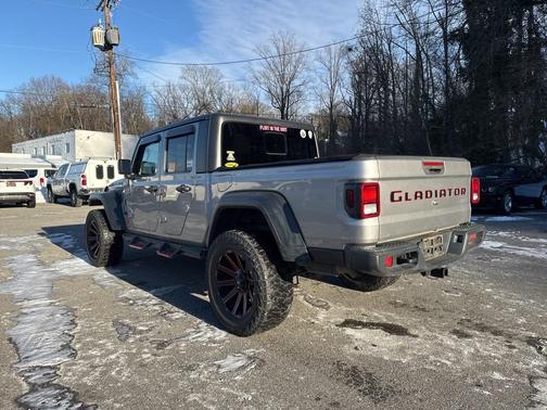 2020 Jeep Gladiator Sport