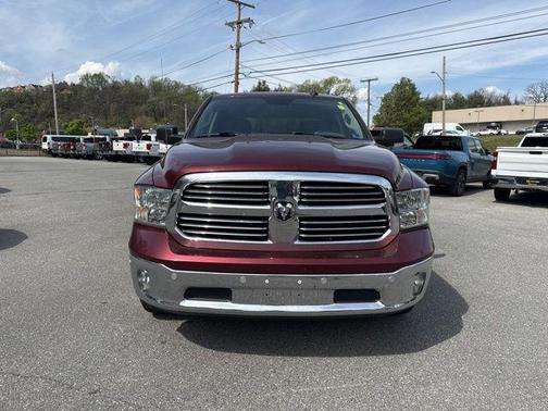 Delmonico Red Pearlcoat 2018 RAM 1500 Big Horn