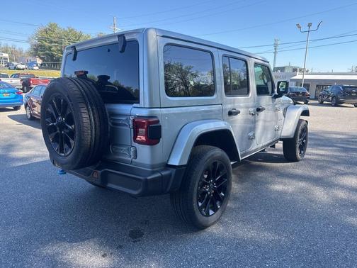 2024 Jeep Wrangler 4xe Sahara