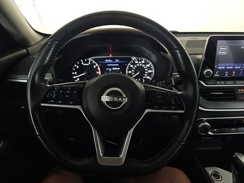 Deep Blue Pearl 2023 Nissan Altima 2.5 SR