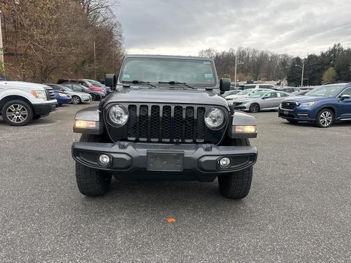 2021 Jeep Gladiator Sport