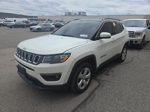 White Clearcoat 2019 Jeep Compass Latitude
