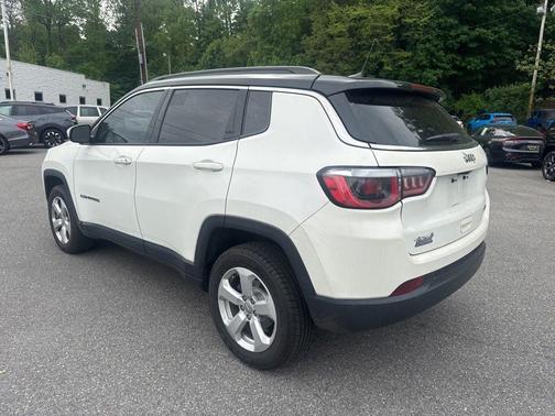 White Clearcoat 2019 Jeep Compass Latitude