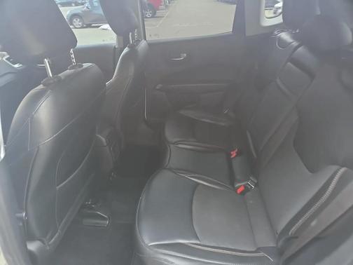 White Clearcoat 2019 Jeep Compass Latitude