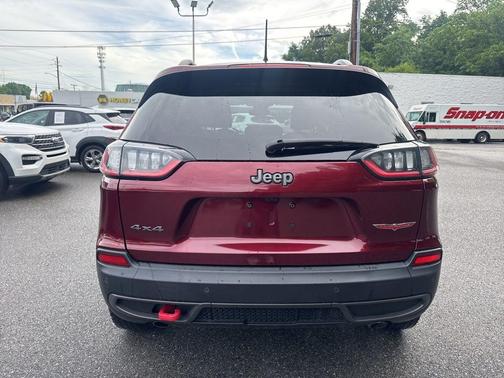Velvet Red Pearlcoat 2021 Jeep Cherokee Trailhawk