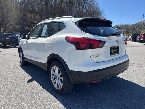 2017 Nissan Rogue Sport SV