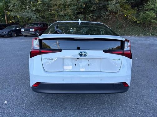 2022 Toyota Prius L