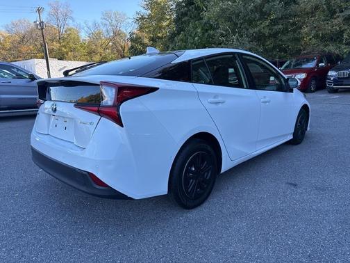 2022 Toyota Prius L