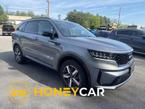 Everlasting Silver 2022 Kia Sorento S