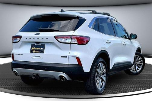 White Metallic 2022 Ford Escape Titanium Hybrid