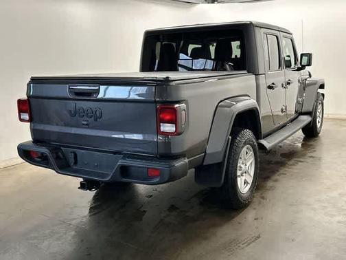 Granite Crystal Clearcoat Metallic 2022 Jeep Gladiator Sport