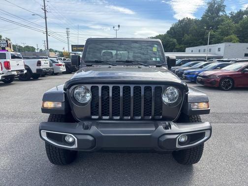 Granite Crystal Clearcoat Metallic 2022 Jeep Gladiator Sport