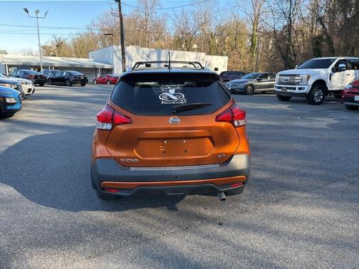 2019 Nissan Kicks SR