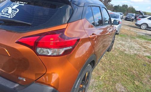 2019 Nissan Kicks SR