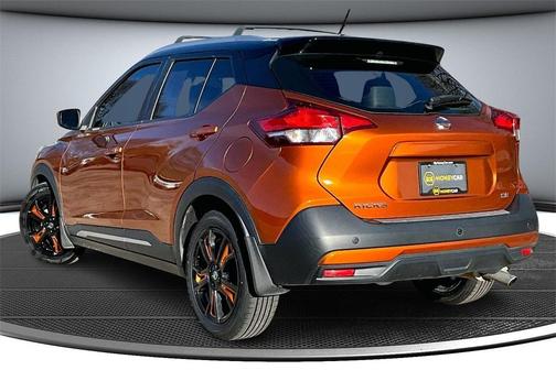 2019 Nissan Kicks SR