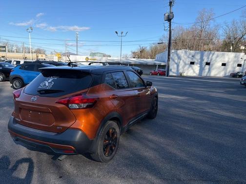 2019 Nissan Kicks SR