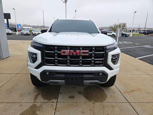 2023 GMC Canyon AT4