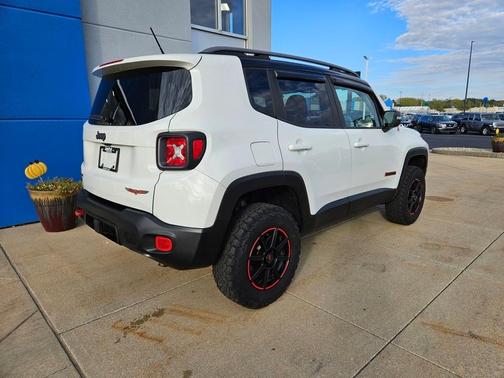 2015 Jeep Renegade Trailhawk