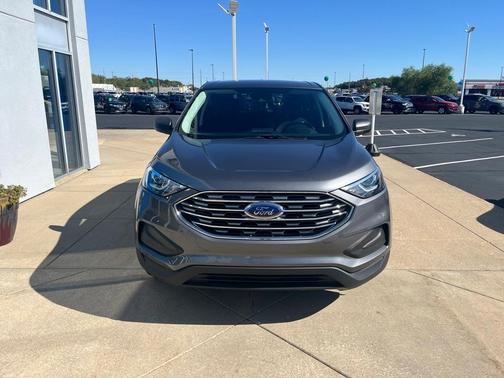 2021 Ford Edge SE