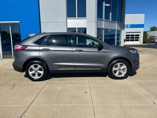 2021 Ford Edge SE