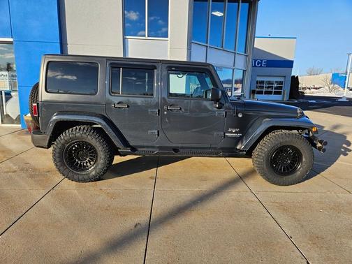 2017 Jeep Wrangler Unlimited Sahara