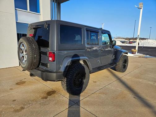 2017 Jeep Wrangler Unlimited Sahara