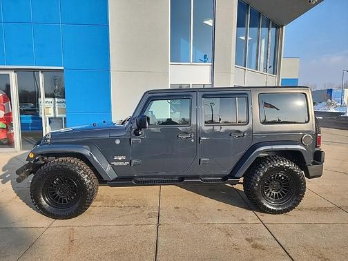 2017 Jeep Wrangler Unlimited Sahara