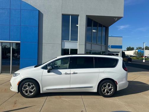 2023 Chrysler Pacifica Limited