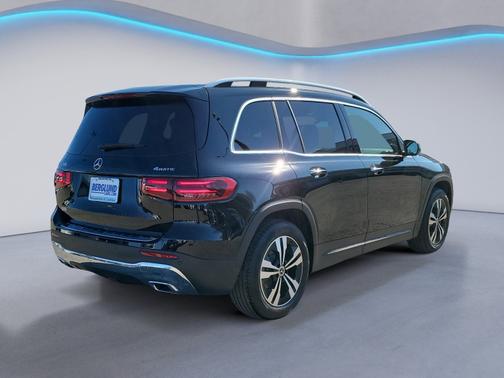 2025 Mercedes-Benz GLB 250 4MATIC