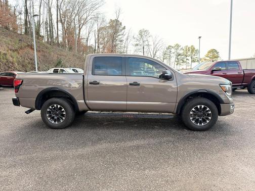 2023 Nissan Titan PRO-4X