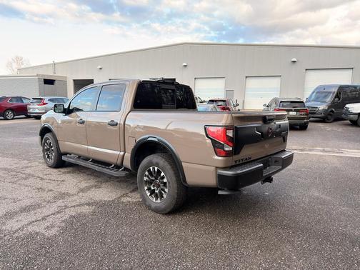 2023 Nissan Titan PRO-4X