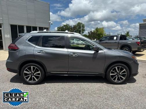 2020 Nissan Rogue SL