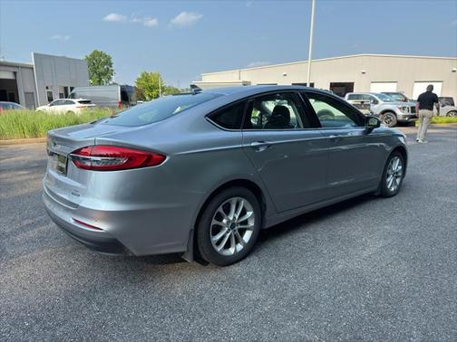 2020 Ford Fusion Hybrid SE