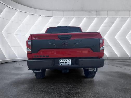 2024 Nissan Titan PRO-4X