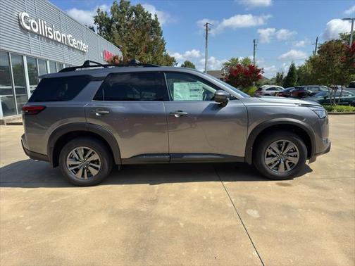 2025 Nissan Pathfinder SV FWD