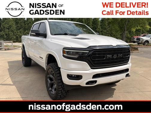 Ivory White Tri-Coat Pearlcoat 2021 RAM 1500 Limited