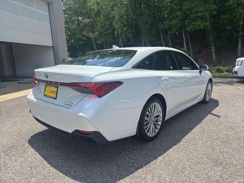 2020 Toyota Avalon Hybrid Limited