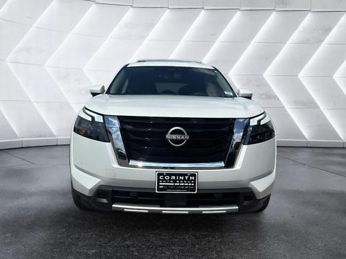 2025 Nissan Pathfinder SL FWD