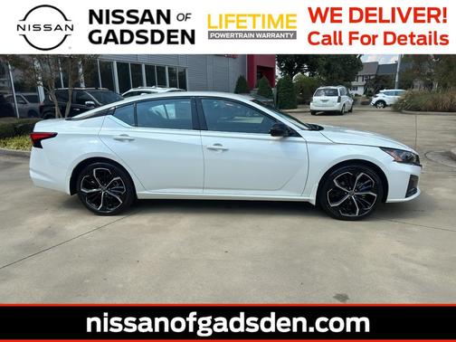2025 Nissan Altima SR FWD