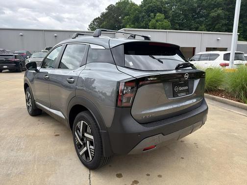 Gun Metallic 2026 Nissan Kicks SV