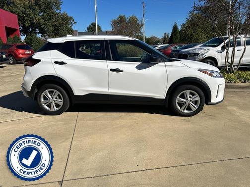 2023 Nissan Kicks S