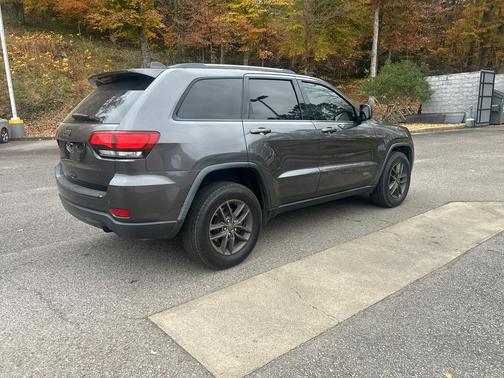 2016 Jeep Grand Cherokee 75th Anniversary