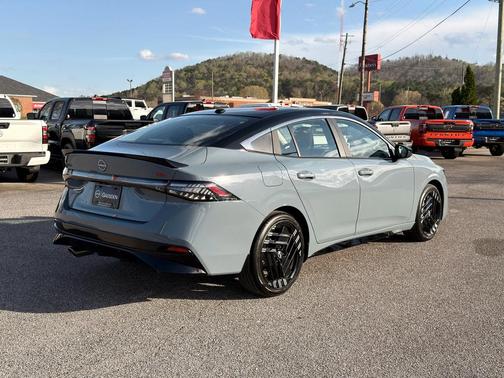 Atlantic Gray Metallic/Super Black 2026 Nissan Sentra SR