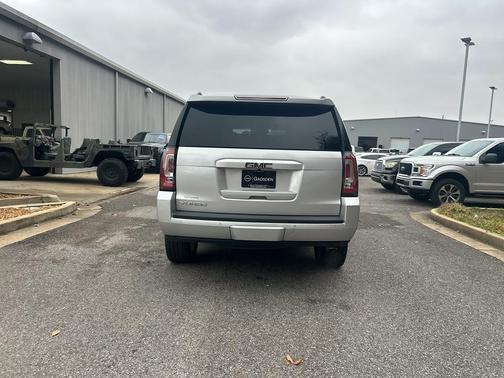 2019 GMC Yukon SLT